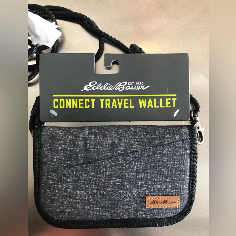 NWT Eddie Bauer Crossbody Wallet